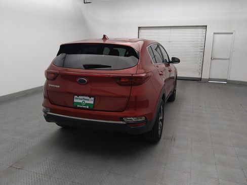 Used 2020 Kia Sportage LX AWD/4WD image 7
