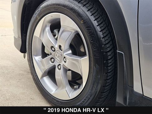 Used 2019 Honda HR-V LX image 13