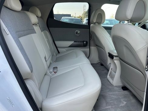 Certified 2024 Genesis GV60 RWD image 12