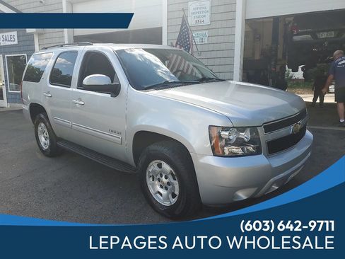Used 2013 Chevrolet Tahoe LT w/ Luxury Package AWD/4WD image 1