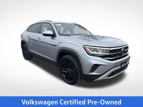 Used 2022 Volkswagen Atlas Cross Sport SE w/ Panoramic Sunroof Package image 8