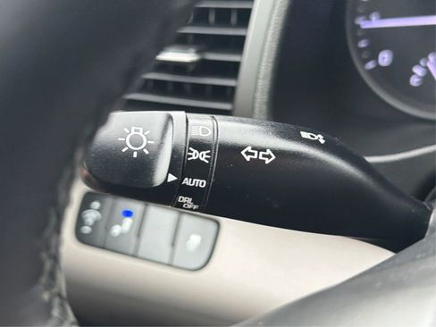 Used 2018 Hyundai Elantra Value Edition image 23