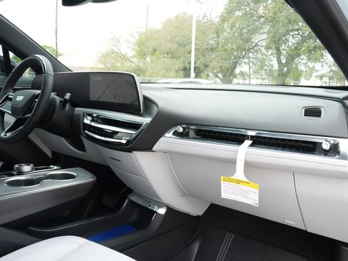 New 2026 Cadillac Lyriq Sport w/ LPO, Floor Liner Package image 25