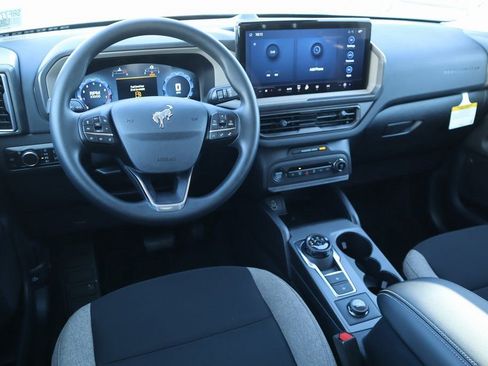 New 2025 Ford Bronco Outer Banks image 2