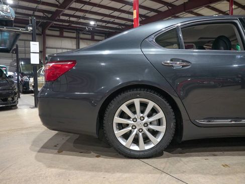 Used 2010 Lexus LS 460 AWD image 9