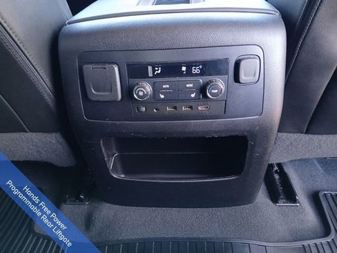 Used 2020 GMC Yukon Denali w/ Open Road Package image 13