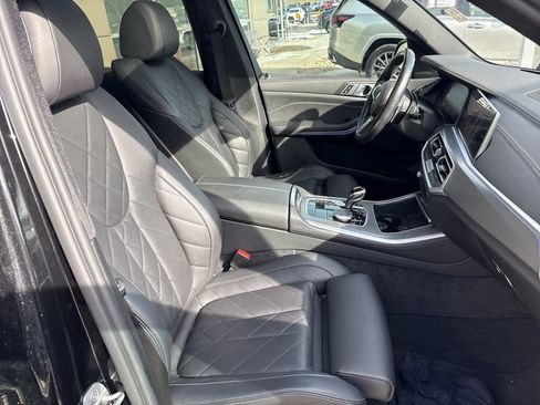 Used 2023 BMW X5 xDrive40i w/ M Sport Package image 33