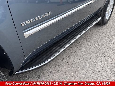 Used 2010 Cadillac Escalade 2WD image 29