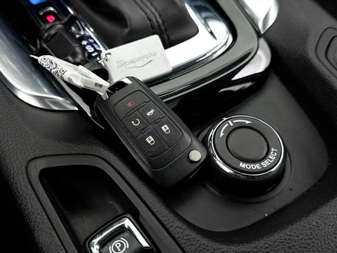 Used 2016 Chevrolet SS RWD image 43