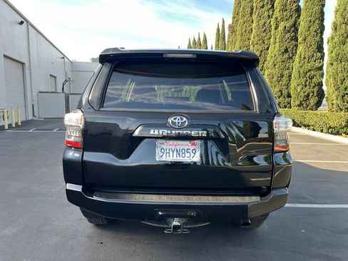 Used 2022 Toyota 4Runner SR5 Premium image 6