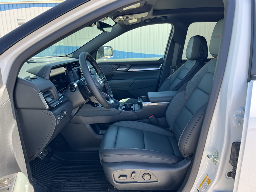 New 2026 GMC Terrain AT4 w/ Convenience Package III AWD/4WD image 17