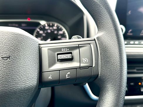 Certified 2025 Nissan Rogue S image 28