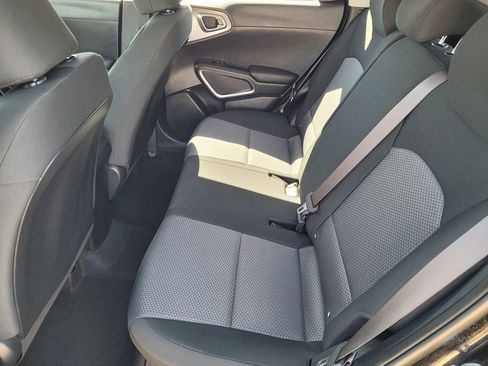 Used 2025 Kia Soul S FWD image 8