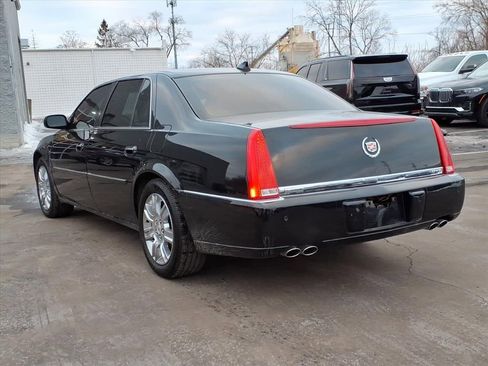 Used 2010 Cadillac DTS Platinum image 3