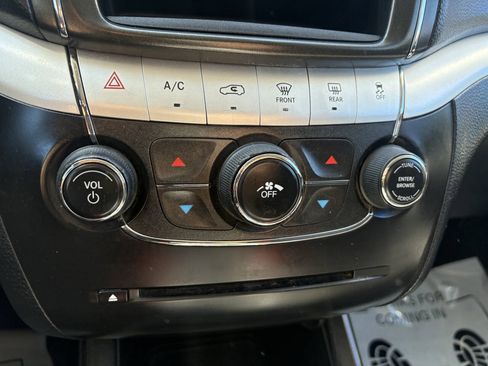 Used 2017 Dodge Journey SE FWD image 7