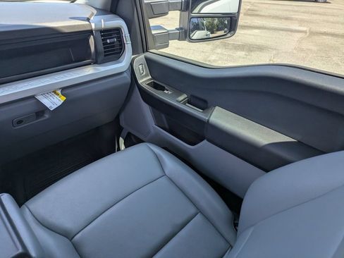 Used 2025 Ford F350 XL w/ XL Driver Assist Package AWD/4WD image 46