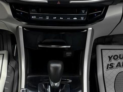 Used 2017 Honda Accord LX image 15