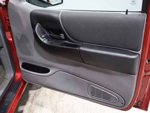 Used 2011 Ford Ranger XLT image 22