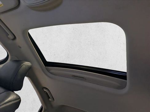 Used 2019 Ford Fusion Titanium image 14