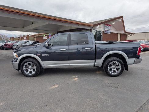 Used 2017 RAM 1500 Laramie w/ Convenience Group image 4