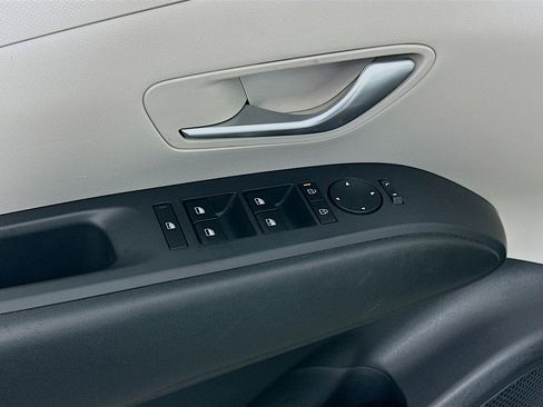 Used 2025 Hyundai Tucson SEL image 15