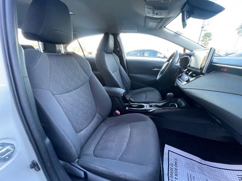 Used 2020 Toyota Corolla LE image 13