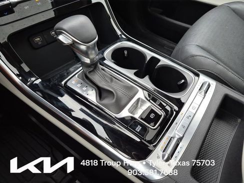 Used 2024 Kia Carnival SX Prestige FWD image 49