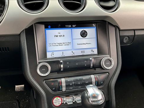 Used 2016 Ford Mustang Premium image 7