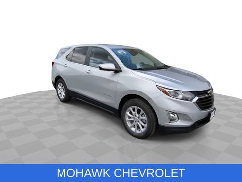 Used 2021 Chevrolet Equinox LT AWD/4WD image 2