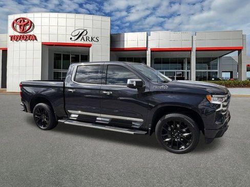 Used 2024 Chevrolet Silverado 1500 High Country w/ Technology Package image 1