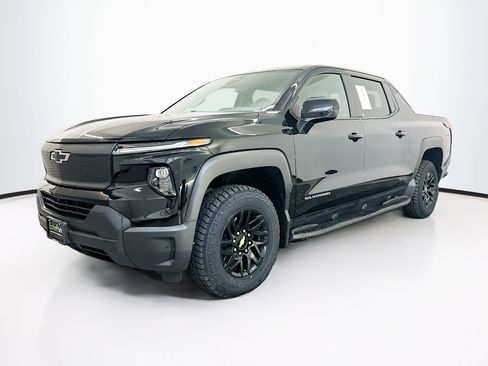 Used 2024 Chevrolet Silverado EV W/T image 3