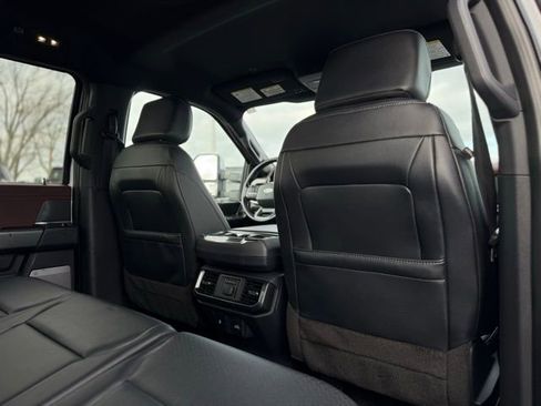 Certified 2022 Ford F150 Lariat w/ Equipment Group 502A High image 27