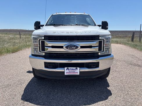 Used 2018 Ford F350 XLT AWD/4WD image 8