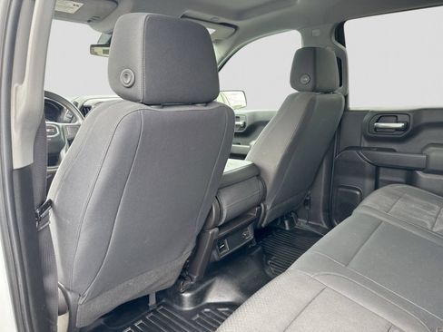 Used 2019 GMC Sierra 1500 4x4 Crew Cab w/ Convenience Package image 19