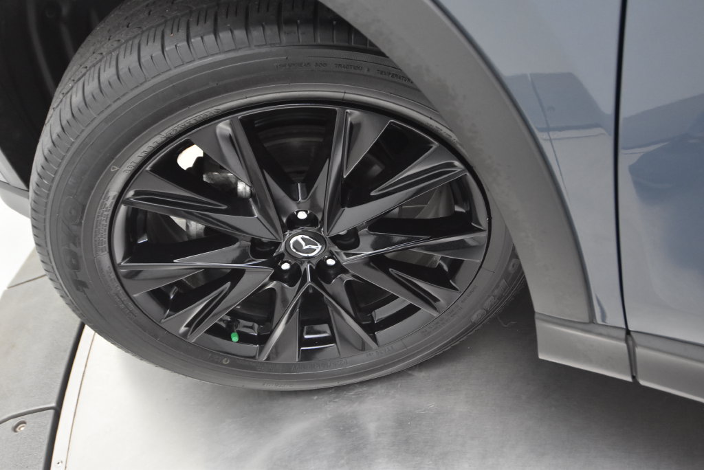 Certified 2025 MAZDA CX-5 Carbon Edition AWD/4WD image 37