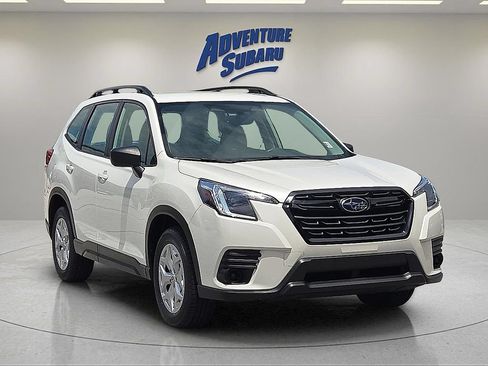 Used 2024 Subaru Forester AWD/4WD image 1