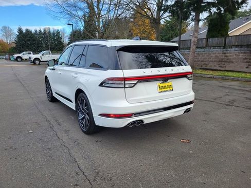 New 2026 Lincoln Aviator Black Label w/ Jet Appearance Package image 3