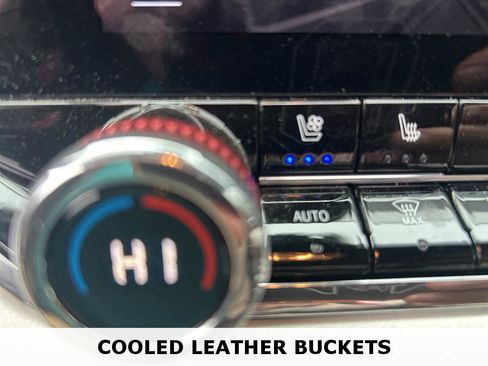 Used 2023 GMC Canyon AT4X image 34