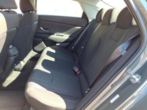 New 2026 Hyundai Elantra SE FWD image 7