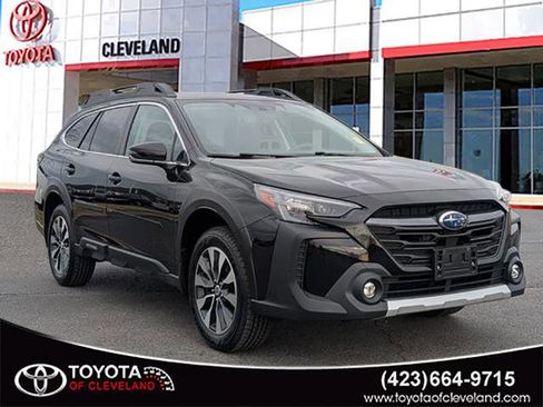 Used 2023 Subaru Outback Limited image 1