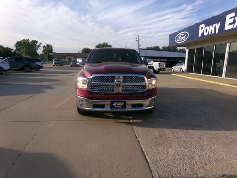Used 2014 RAM 1500 Laramie w/ Convenience Group AWD/4WD image 8