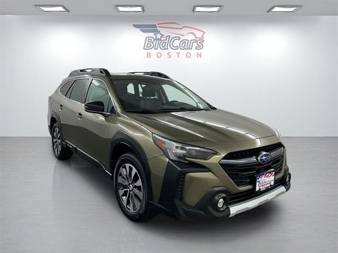 Used 2023 Subaru Outback Limited image 3