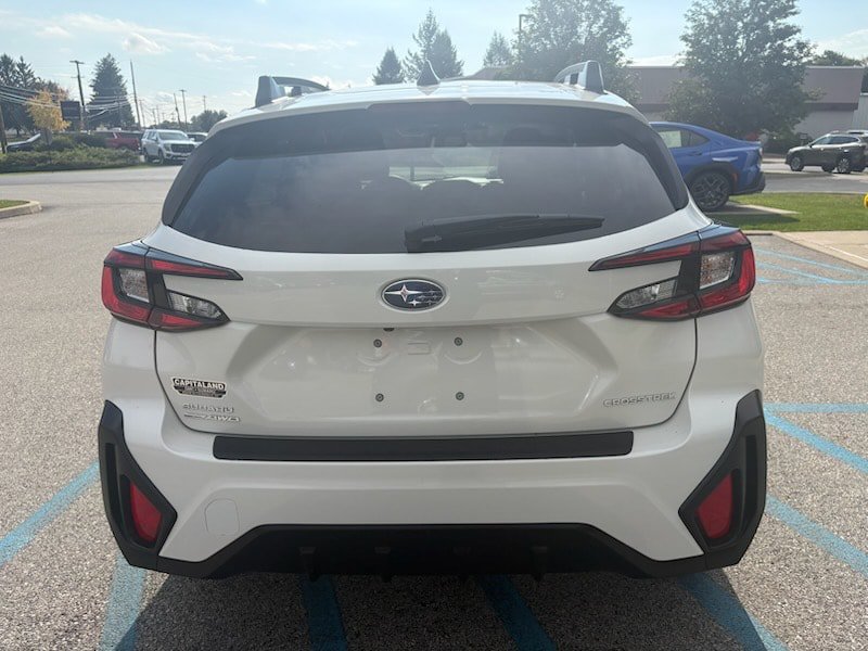 Used 2024 Subaru Crosstrek 2.0i Premium AWD/4WD image 5
