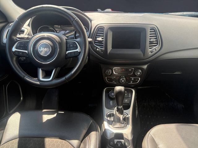 Used 2019 Jeep Compass Latitude AWD/4WD image 10