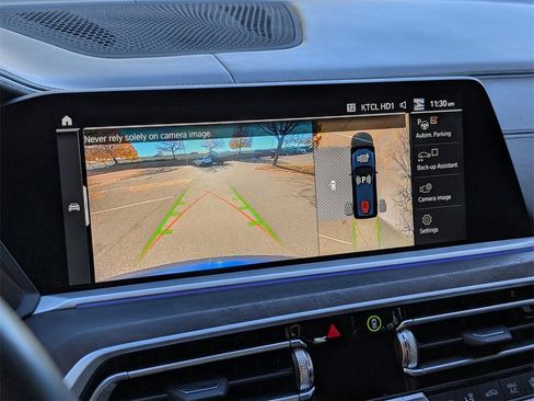 Used 2022 BMW X7 M50i image 31