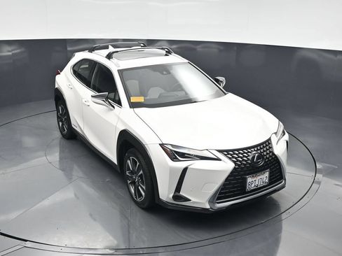 Used 2020 Lexus UX 250h w/ Premium Package AWD/4WD image 33