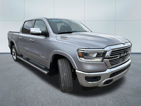 Used 2019 RAM 1500 Laramie AWD/4WD image 5