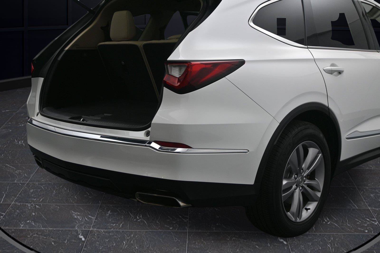 Certified 2024 Acura MDX SH-AWD image 15