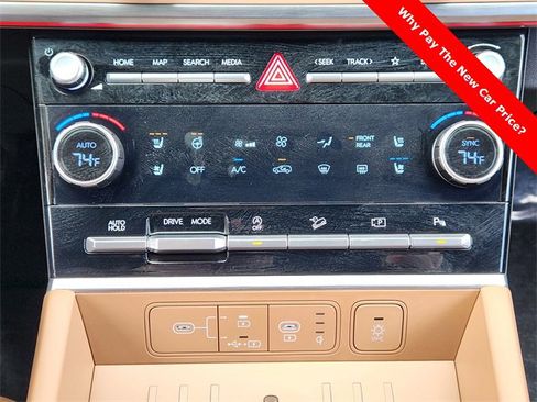 Certified 2025 Hyundai Santa Fe Limited image 14