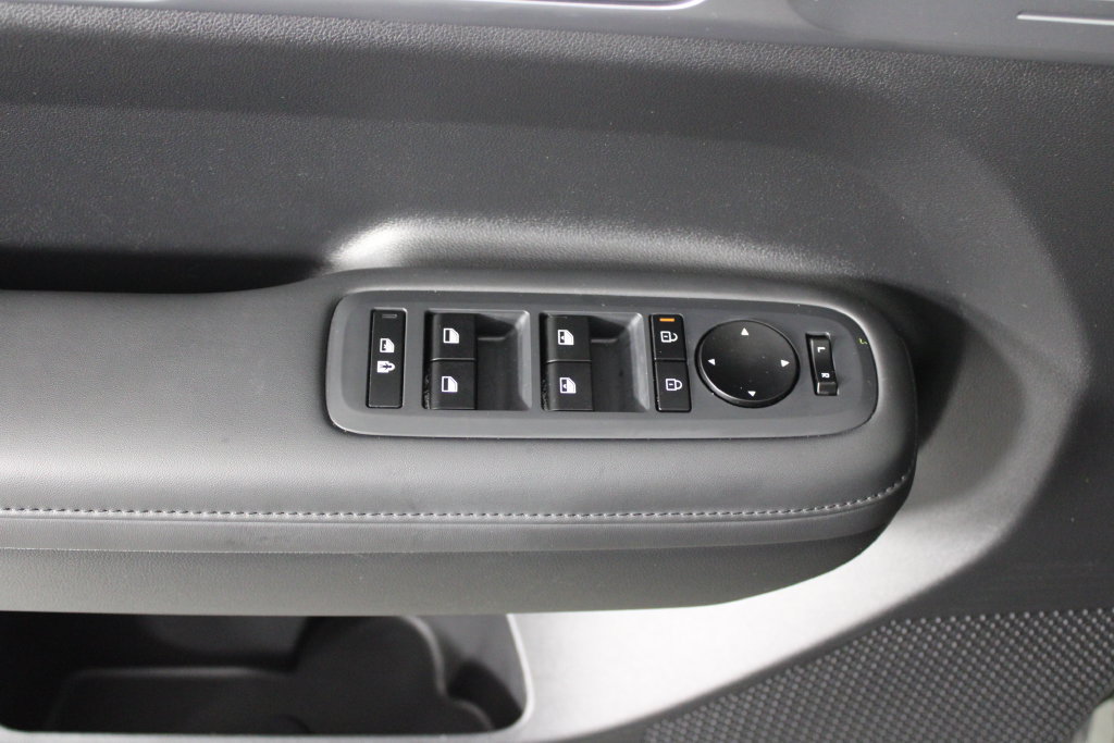 Certified 2025 Hyundai Santa Fe SEL FWD image 25